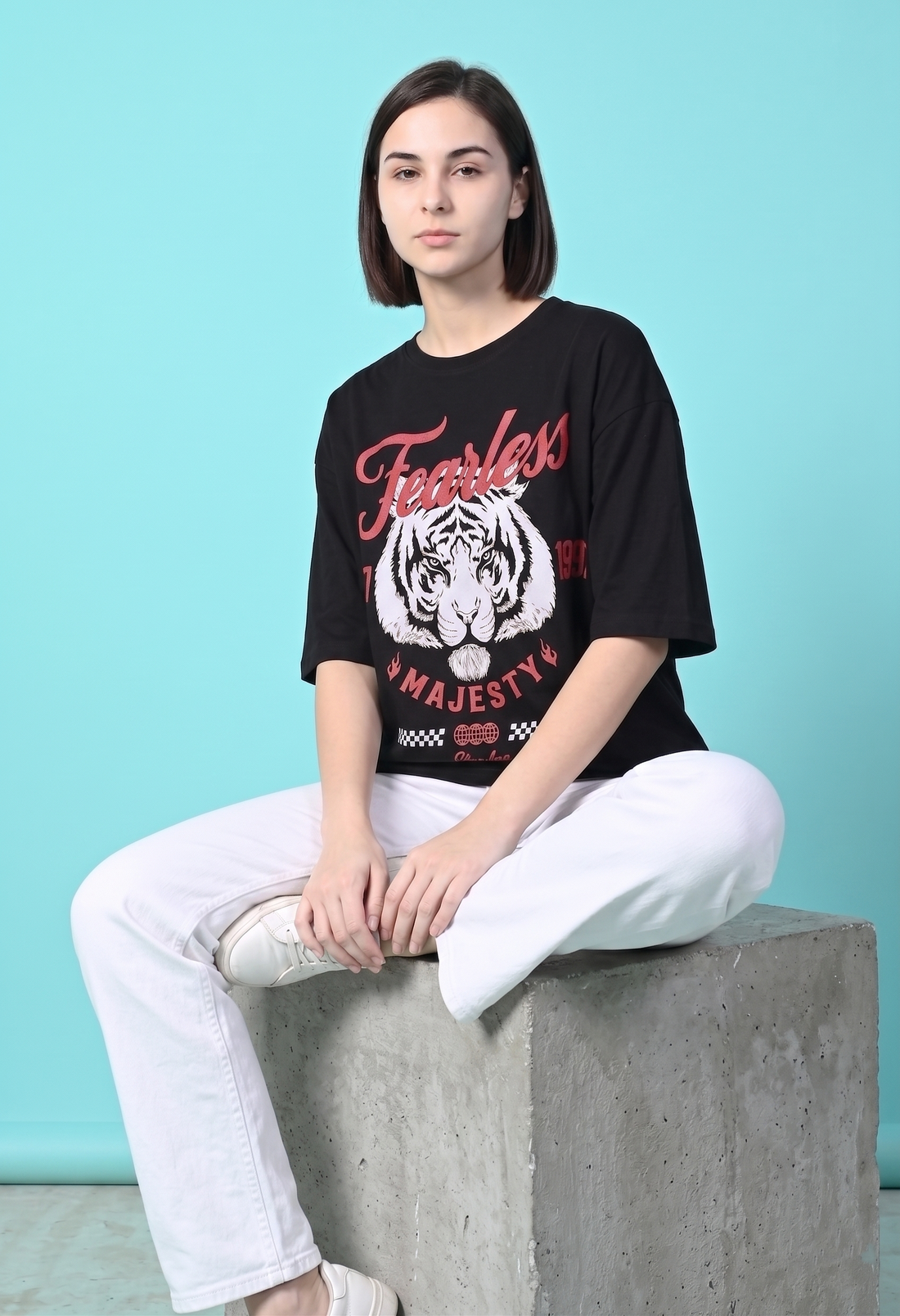 Women's Printed  T-Shirt - Black